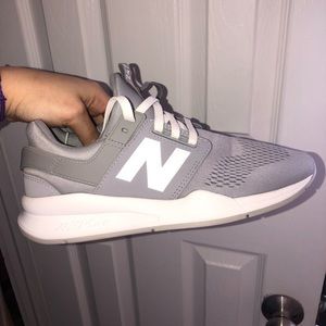 New Balance 247 sneakers